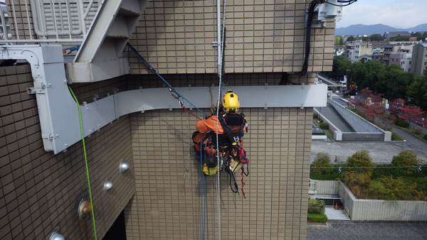 ロープアクセス、基地局点検2