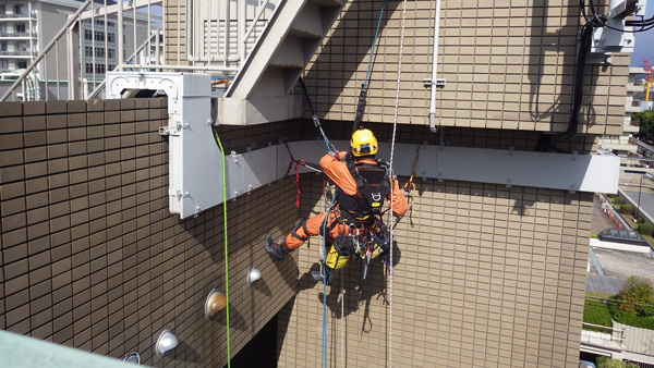 ロープアクセス、基地局点検4